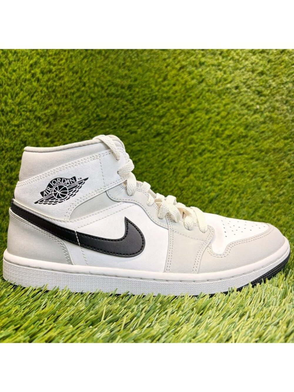 Nike Air Jordan 1 Mid Womens Size 9 White Gray Athletic Leather Shoes Sneakers